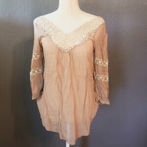 Kenneth Miller Women's Beige lace accents light weight Fairycore blouse 1